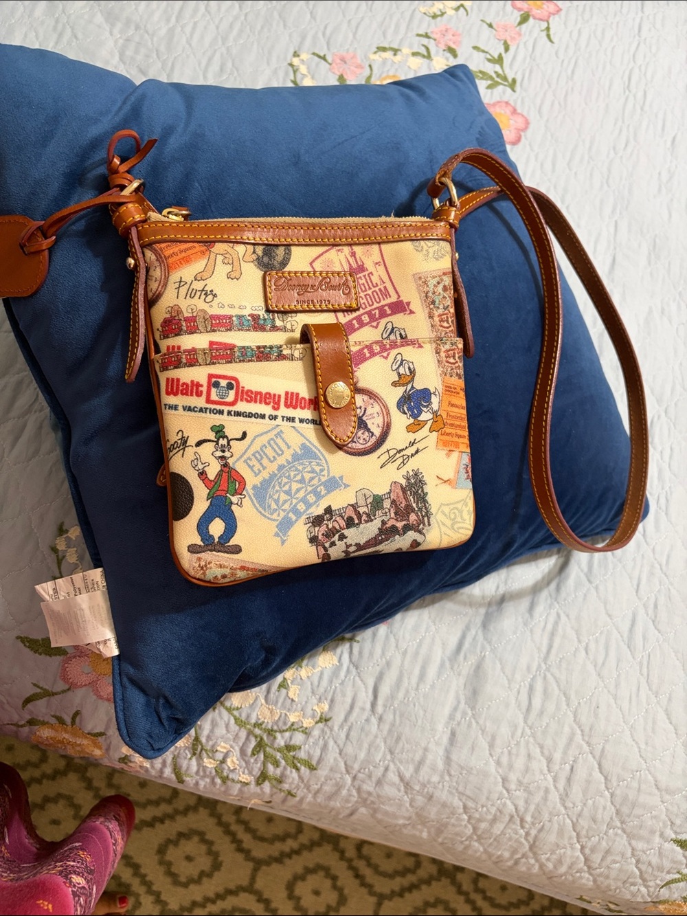 Dooney & Bourke Tags Walt Disney World Crossbody Vintage Precious Bag